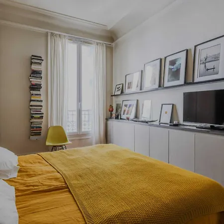 Serein Appt With Balcony - 3bd 5p - Canal St Martin * Paris